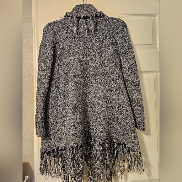 Kenzie waterfall sweater - Picture 2 of 5